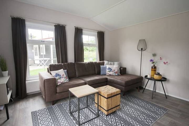 Strandhaus für 4 Personen, mit Terrasse und Balkon/Terrasse sowie Seeblick in Südholland - 2