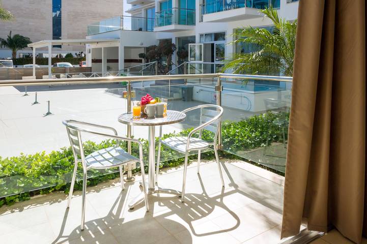 Ferienwohnung für 3 Personen, mit Balkon und Pool in Südzypern - 3