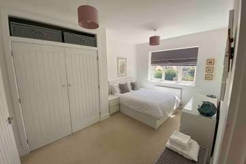 Beach House for 6 People in Christchurch, South West England, Photo 1