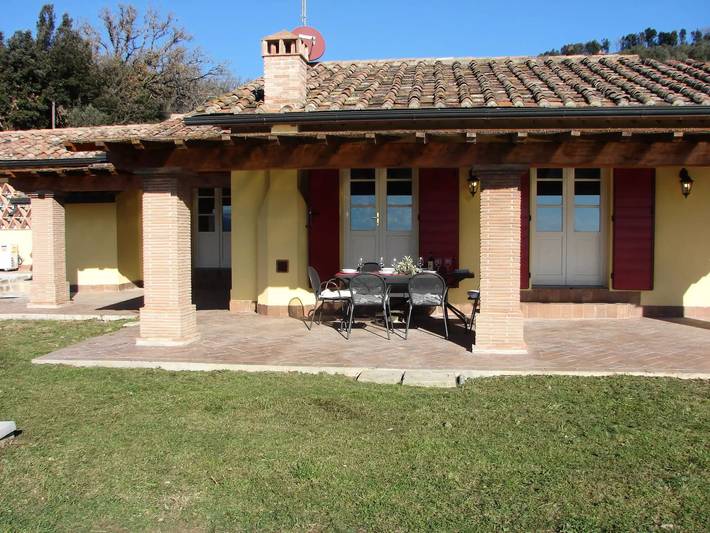 Casa vacanza per 7 persone, con piscina e giardino a Monteverdi Marittimo