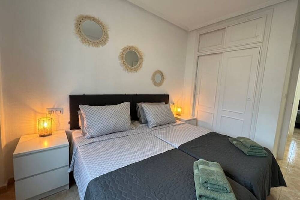 Apartamento entero, P3, Villamartin 2 bed apartment in Villamartín, Pueblos Blancos