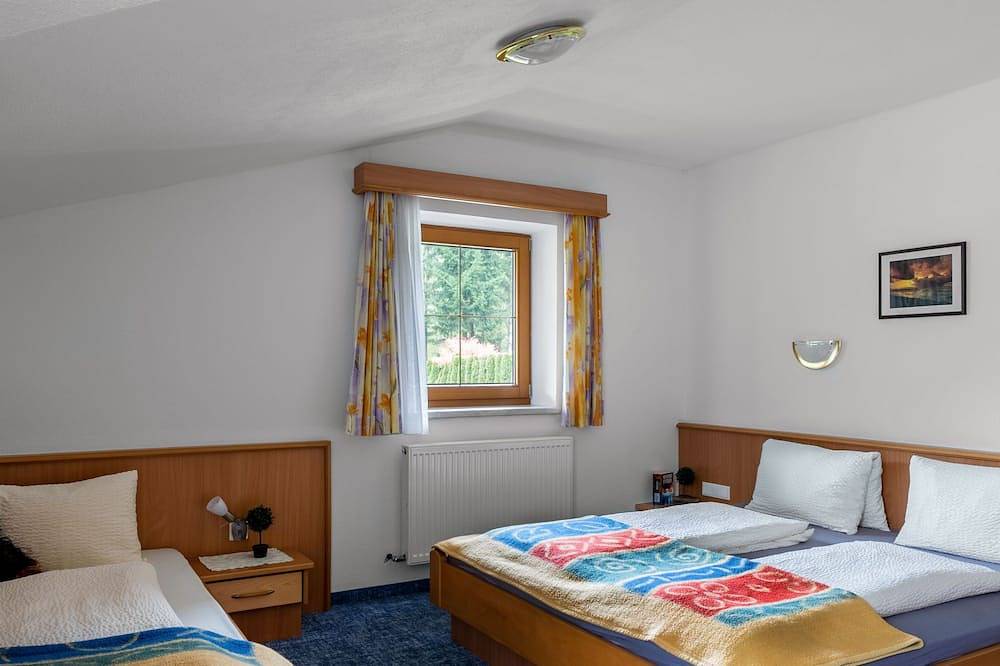 Ganze Wohnung, Ferienwohnung Markus by Interhome in Aschau im Zillertal, Ski-Optimal Hochzillertal