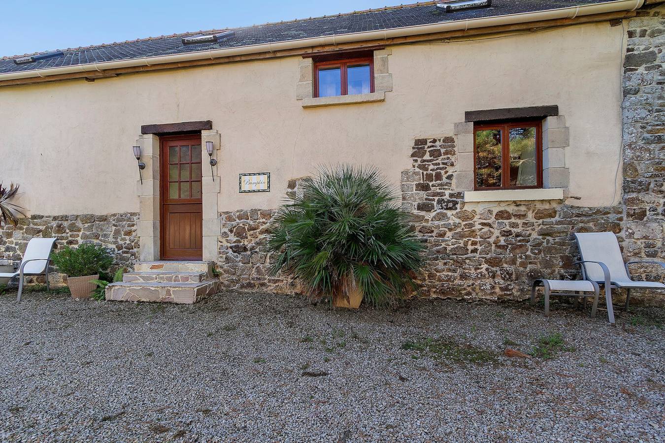 Bumpkin Cottage – La Mare Chappey, Family-Friendly, Heated Pool in Néhou, Côte de la Déroute