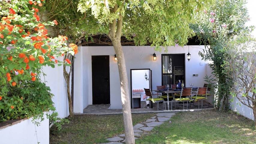 Ferienhaus für 5 Personen, mit Garten und Terrasse sowie Pool - 1