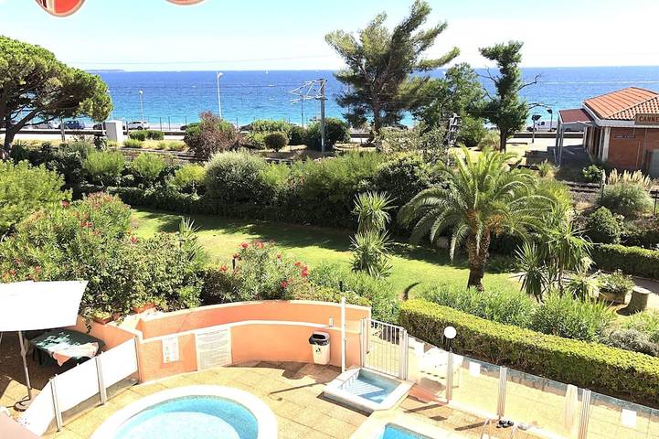 Apartamento de vacaciones para 5 personas, con piscina y jardín - 1