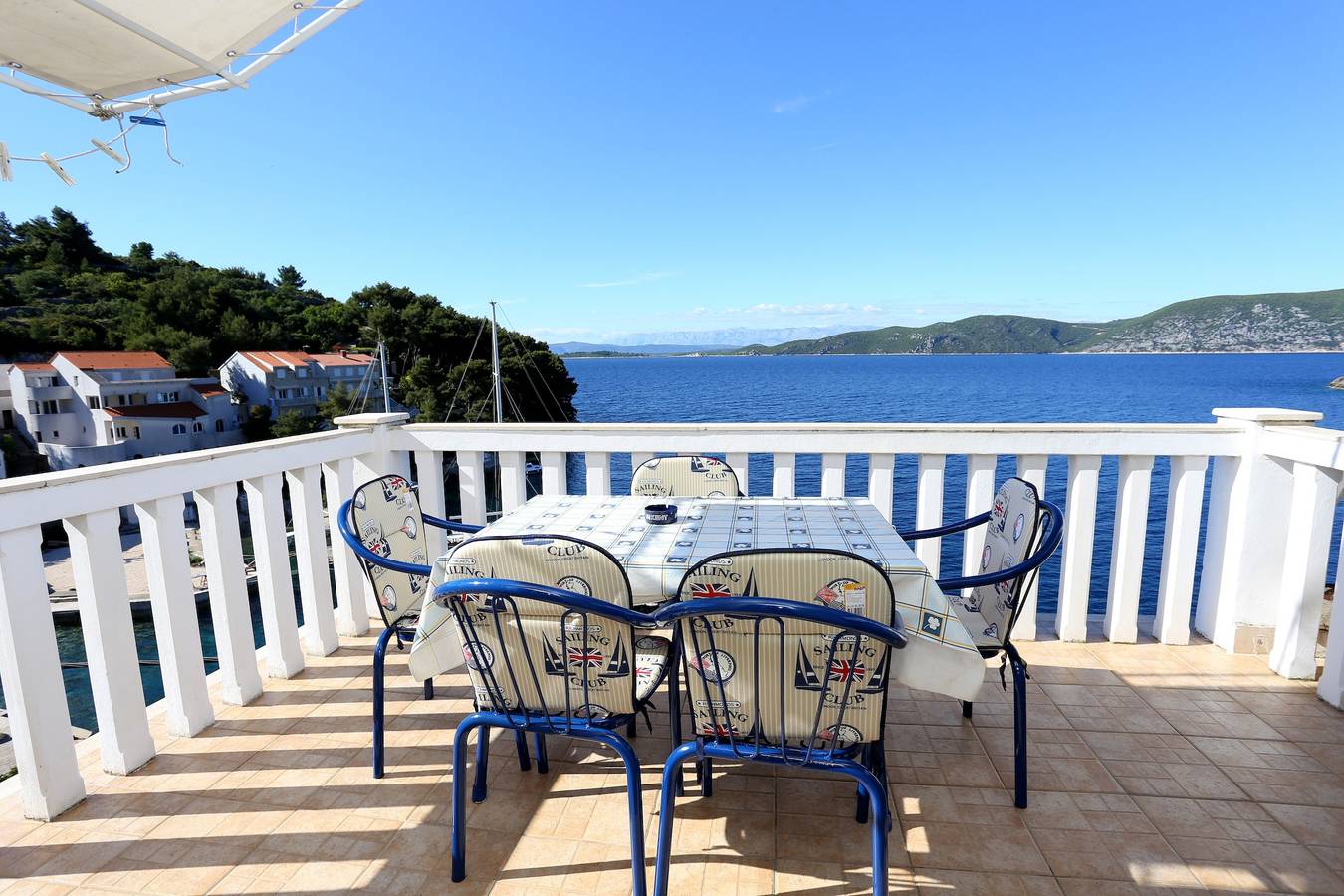 Entire apartment, One bedroom apartment near beach Račišće (Korčula) A-4360-b in Racisce, Korcula