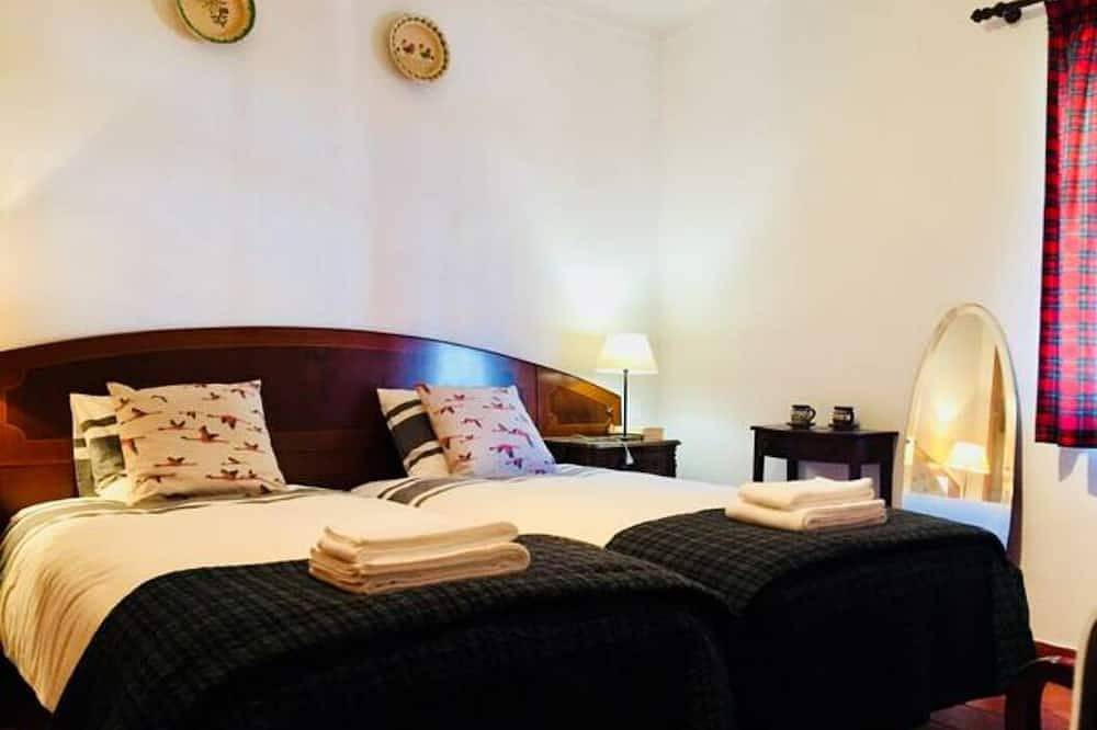 Your charming House in Sintra, with Private Pool in Praia do Magoito, São João das Lampas e Terrugem