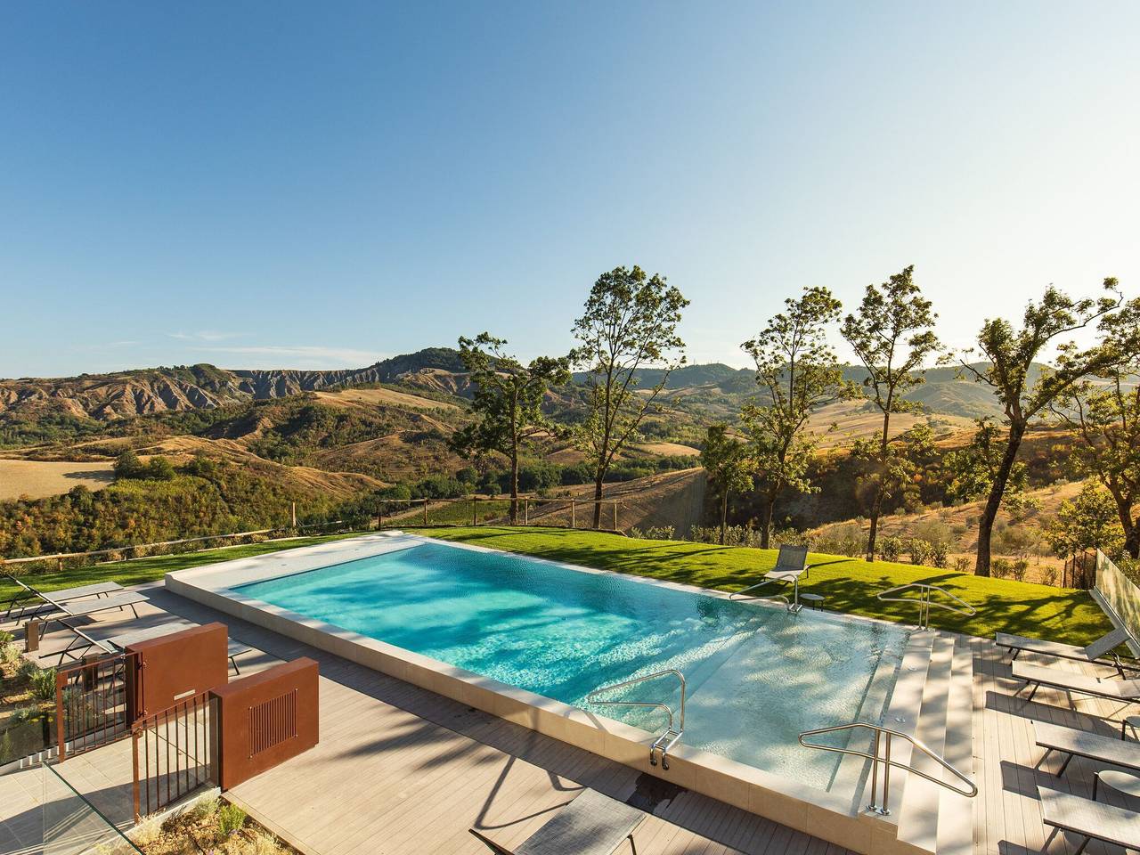 Casa Vacanza per 12 Persone in Castel San Pietro Terme, Provincia di Bologna