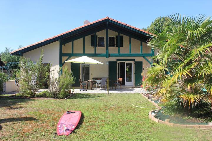Casa de vacaciones para 7 personas, con terraza y jardín - 1