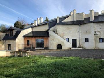 Gîte pour 8 personnes, avec terrasse à Chacé