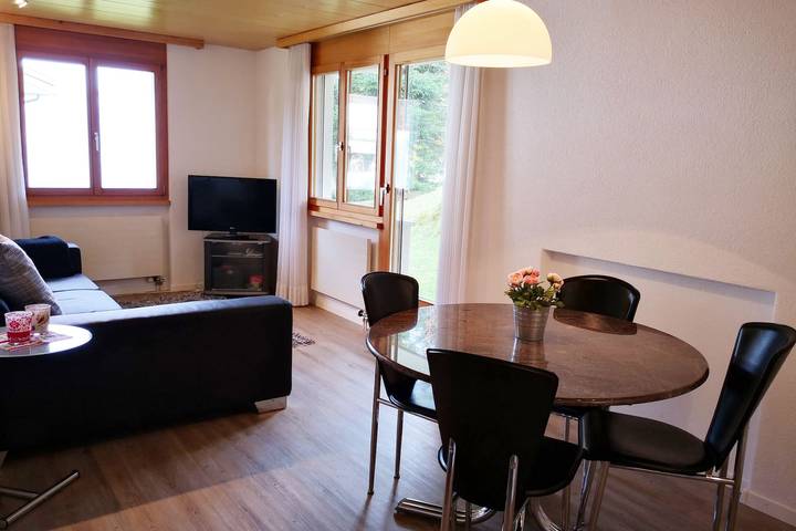 Ganze Ferienwohnung, Haus zur Tanne (Charmingstay) - 2.5-Zimmerwohnung in Flumserberg, Flums