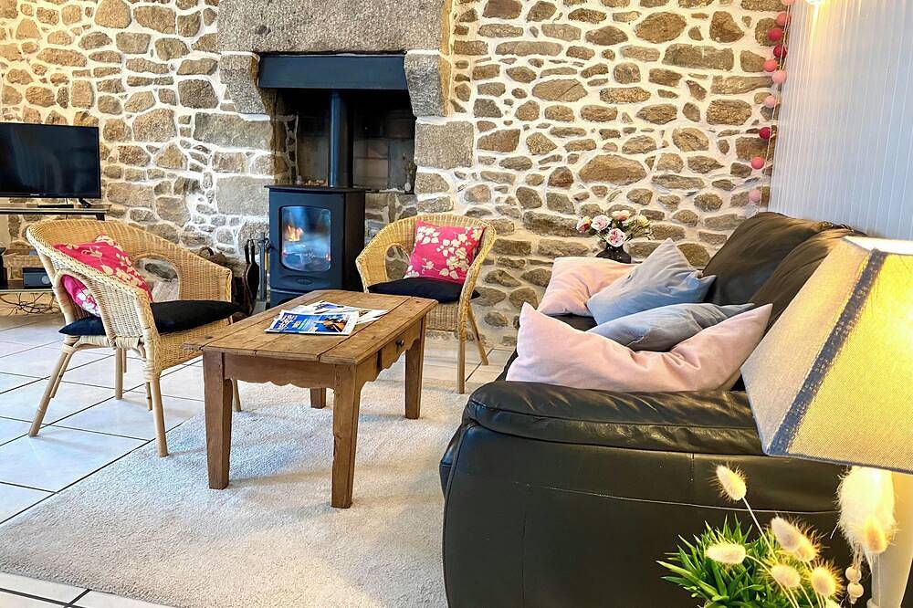 Maison de Mahé (near the sea in Kerlouan) in Kerlouan, Brest region