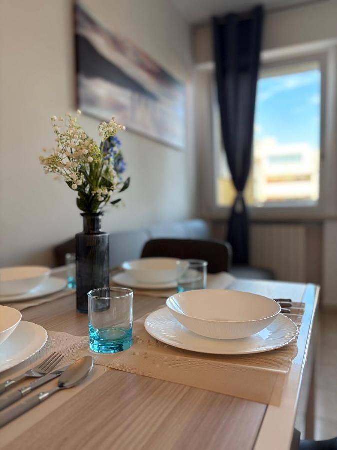 Appartamento per 9 persone, con Balcone e Terrazza nonché Piscina e Panorama a Lido Adriano