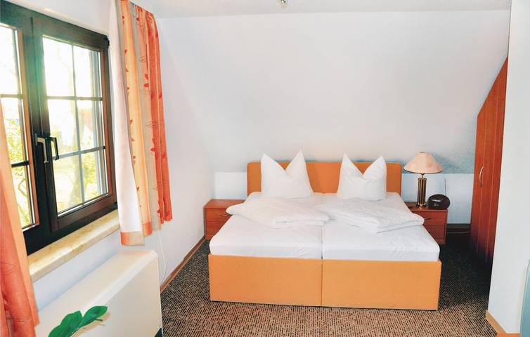 Ferienhaus für 8 Personen, mit Terrasse, kinderfreundlich am Saaler Bodden - 4