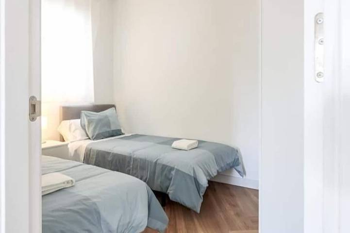 Apartamento entero, B-Apt altas calidades 3 dormitorios, 2 baños piscina Algaba - Aral in La Algaba, Provincia de Sevilla