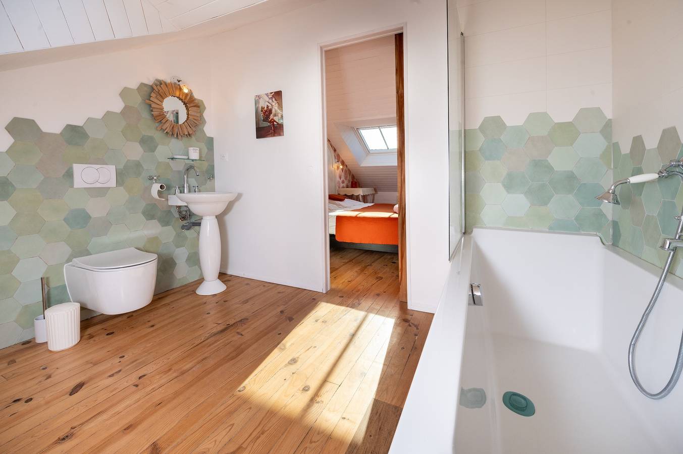 The Artist's Studio – Zen Charm! Beaches and Shops in Carnac, Côte des Mégalithes