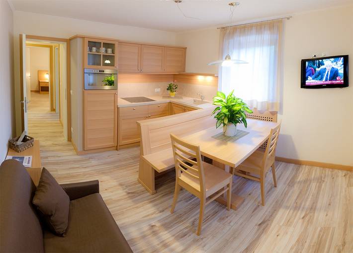 Gîte pour 4 personnes, avec vue sur le lac, animaux acceptés à Alleghe - 2