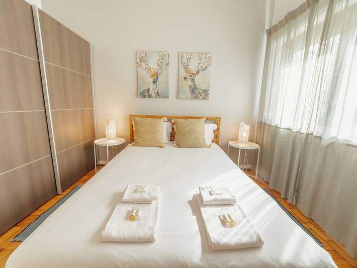 Appartement entier, Appartement confortable en bord de mer avec cuisine et Wi-Fi, à 500 m de la plage de sable in Espinho, District de Aveiro