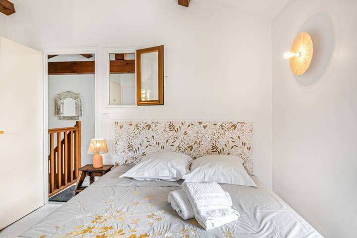 Chambre d’hôte pour 2 personnes, avec Jardin dans Beaujolais - 2