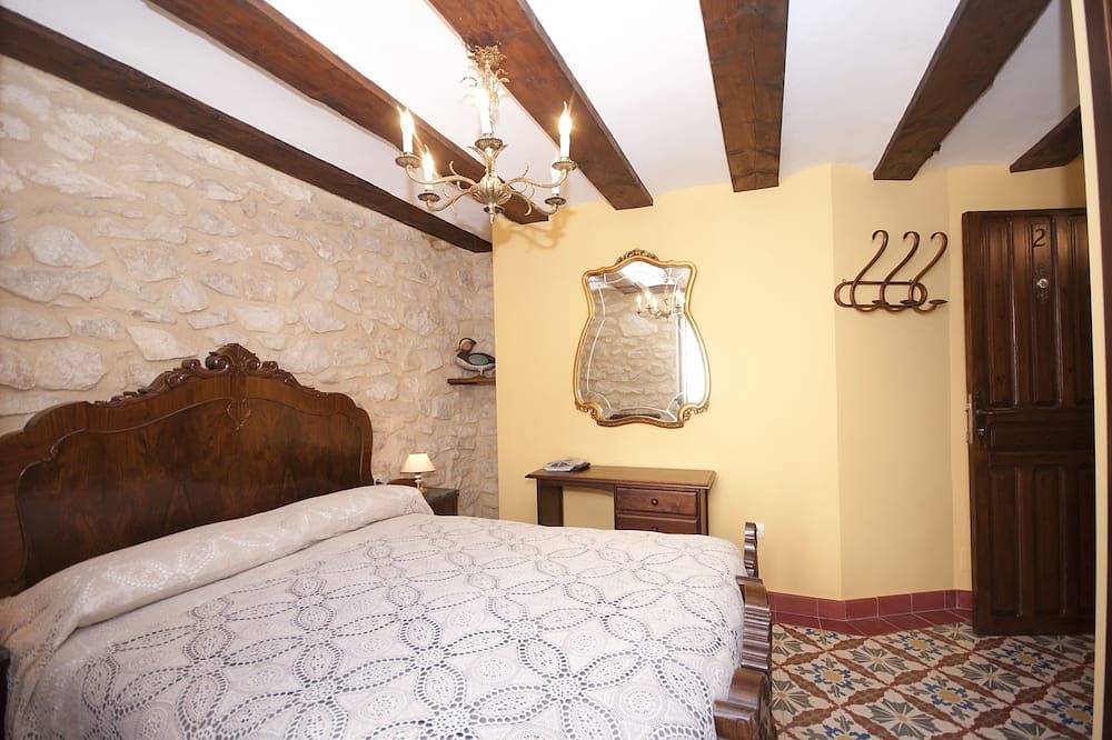¿Necesitas tomarte un respiro entre montañas en un encantador pueblo alicantino? in Torremanzanas, Provincia de Alicante