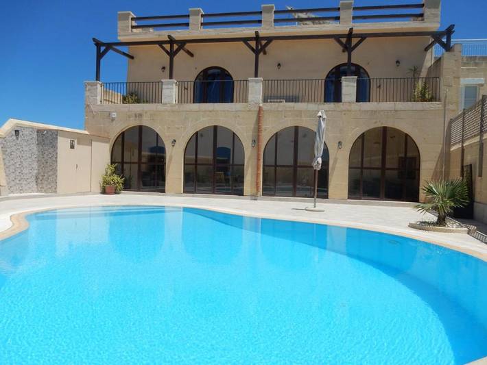 Willa dla 6 osób, z widok i taras oraz basen w Gozo