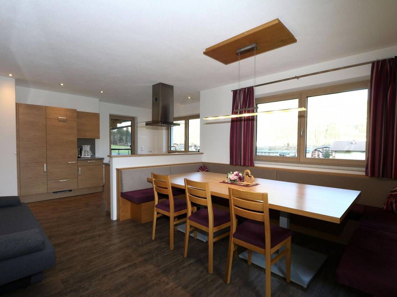 Ganze Wohnung, Spacious Apartment in Kaltenbach near Ski Area in Tuxer Alpen, Kaltenbach