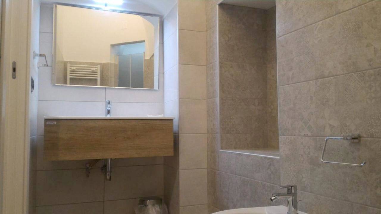 Double Room with Private Bathroom in Ruvo di Puglia, Parco nazionale dell'Alta Murgia