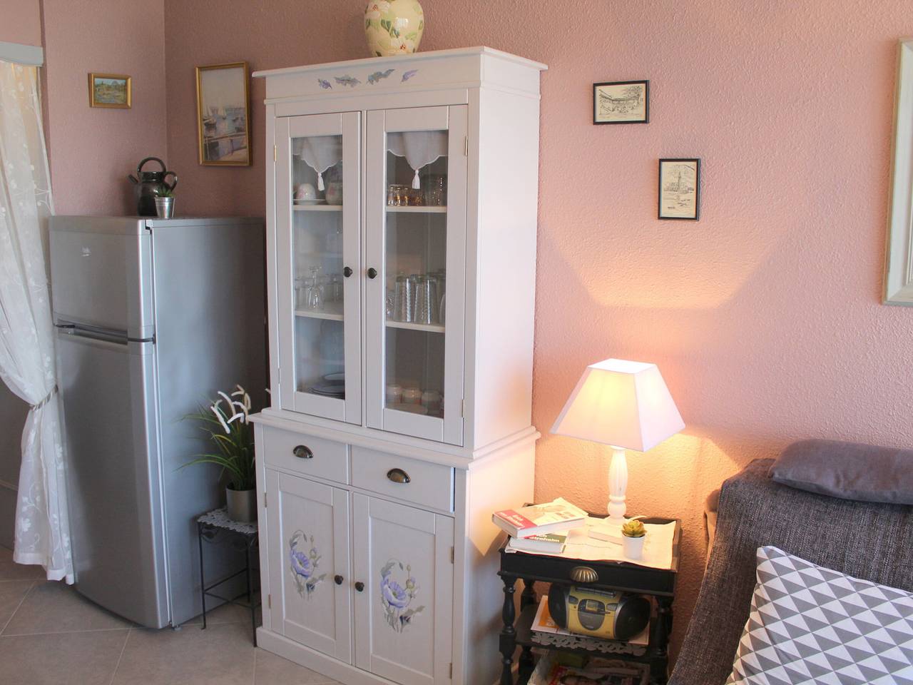 Entire studio, Cozy apartment near Thermes in Balaruc-les-Bains in Balaruc-les-Bains, Côte d'Améthyste