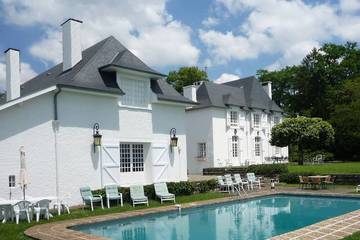 Location de vacances pour 6 personnes, avec terrasse ainsi que piscine et jardin, animaux acceptés à Jurançon