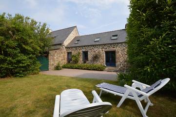 Gîte pour 5 personnes, avec jardin à Saint-Jouan-des-Guérets