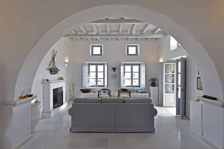 Villa pour 6 personnes, avec jardin et balcon dans Paros