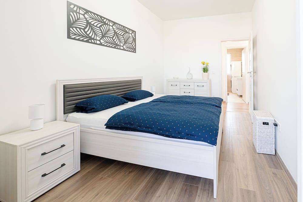 Ganze Wohnung, Spacious 3-bedroom apartment in tranquil Debrecen with garden in Debrecen, Hajdú-Bihar megye