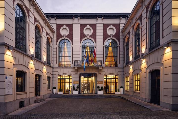 Hôtel pour 2 personnes, avec Jacuzzi et Terrasse ainsi que Jardin et Piscine à Liège