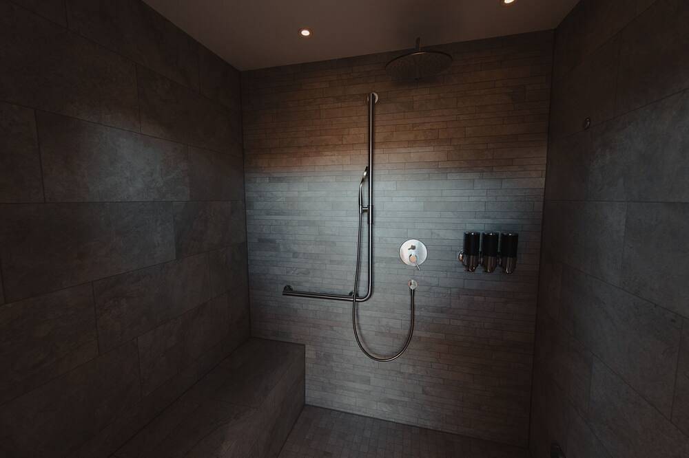 Entire apartment, New! Private Spa-Suite in Luzern in Lucerne, Lake Lucerne