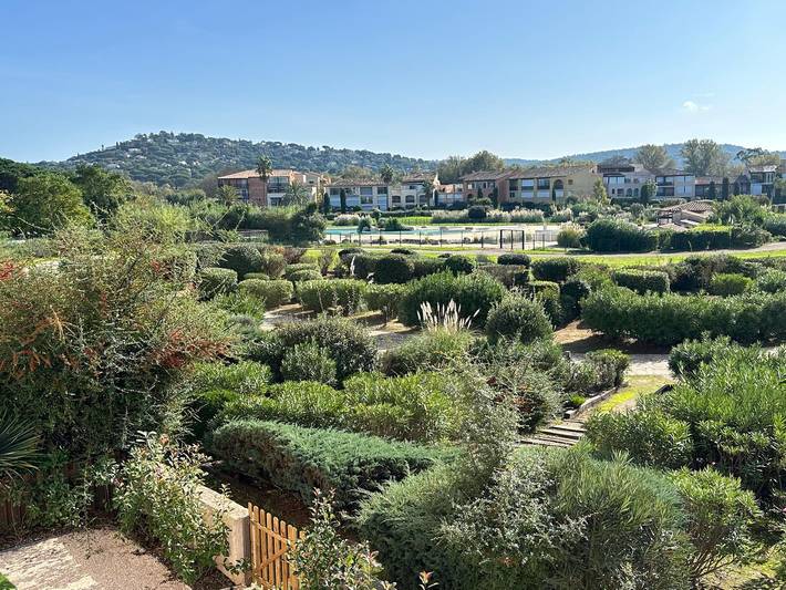 Appartement de vacances pour 4 personnes, avec terrasse et piscine