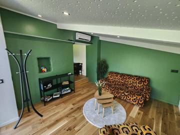 Gîte pour 4 personnes, avec vue et terrasse à Beaujeu-Saint-Vallier-Pierrejux-et-Quitteur