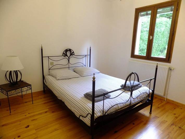 Location de vacances pour 4 personnes, avec terrasse ainsi que vue et jardin dans Saint-Étienne - 4