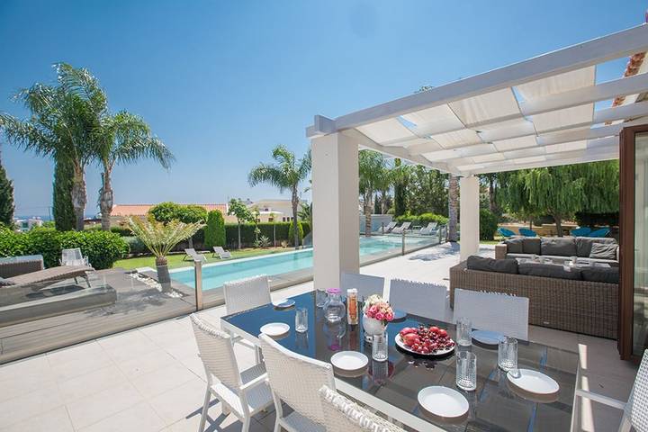 Villa mit pool für 8 Personen, mit Pool und Meerblick sowie Garten und Balkon auf Zypern - 2