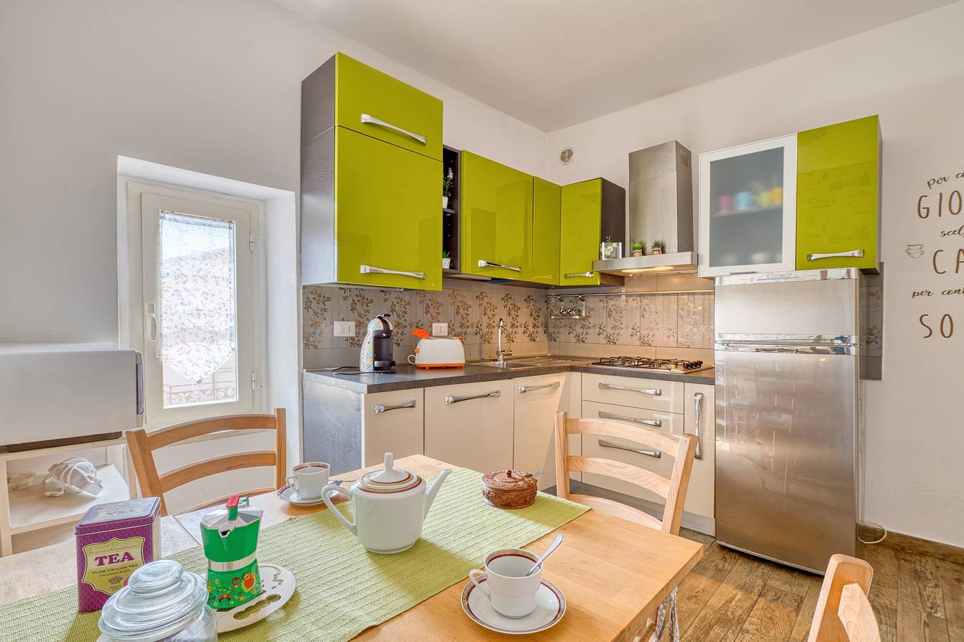 Appartement entier, Appartement 'Mama Mia' avec vue sur la montagne et Wi-Fi in Foligno, Province de Pérouse
