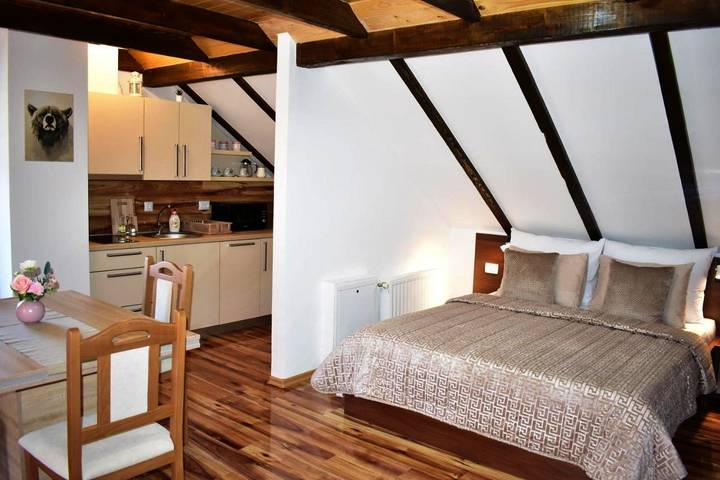 Ferienhaus für 3 Personen, mit Seeblick und Ausblick sowie Garten an den Plitvicer Seen - 3