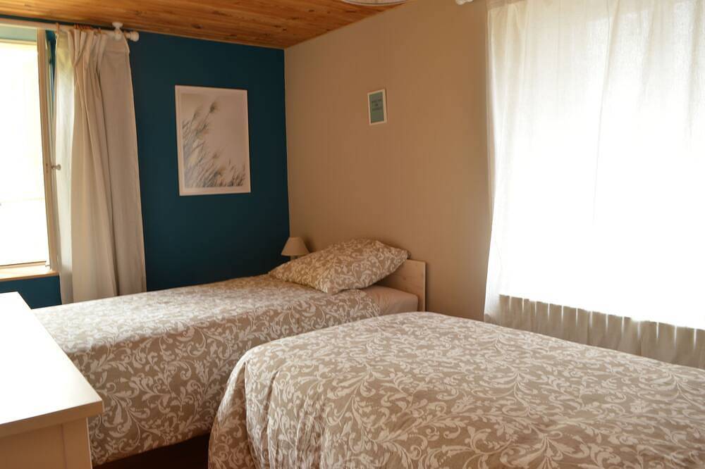 Located in the heart of the Jura, close to lakes and waterfalls! in Ney, Jura Francais
