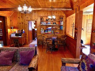 Log Cabin for 10 Guests in Idyllwild, Riverside County, Picture 2