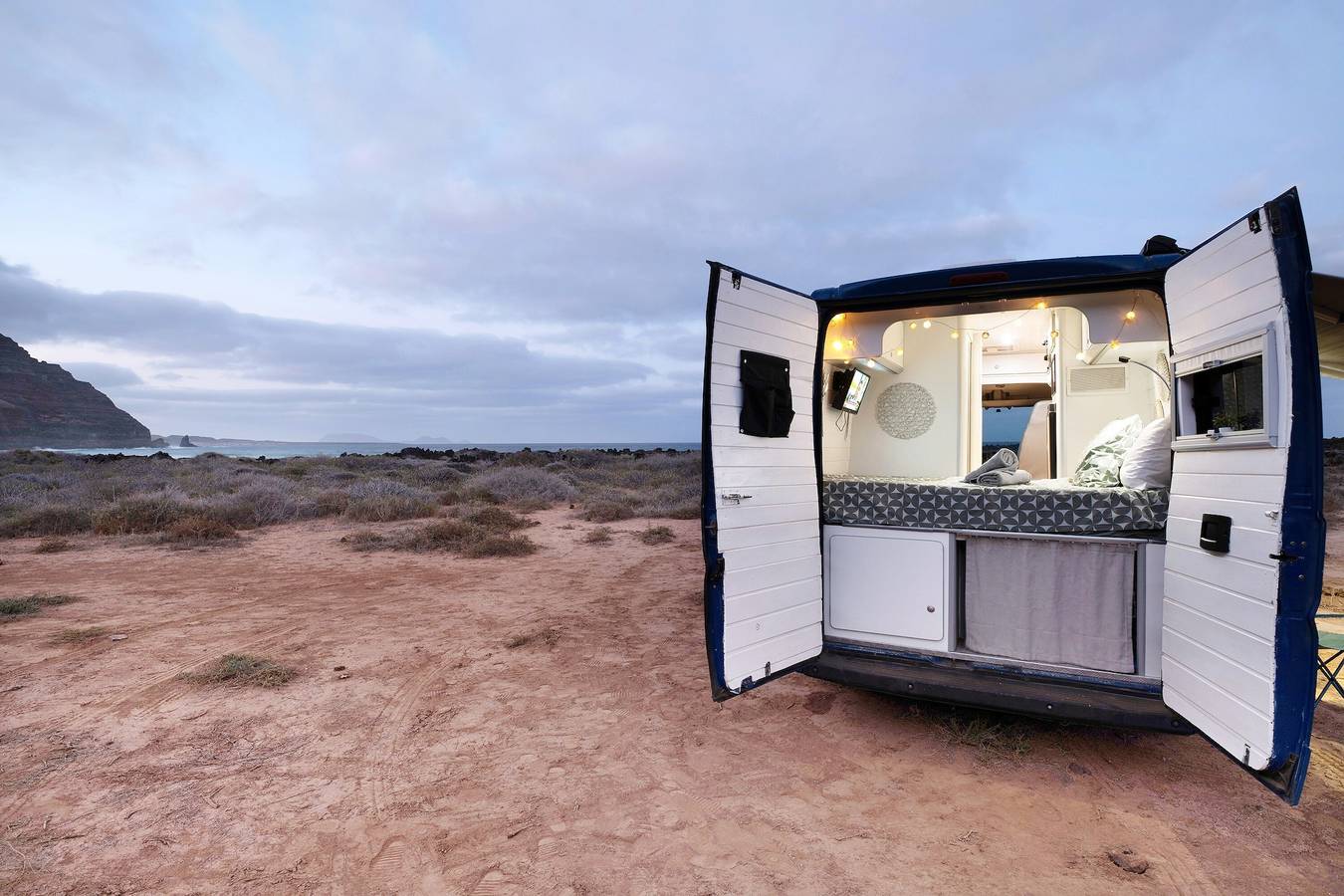 Adventure Campingvan con vista mare e aria condizionata in Arrecife, Lanzarote