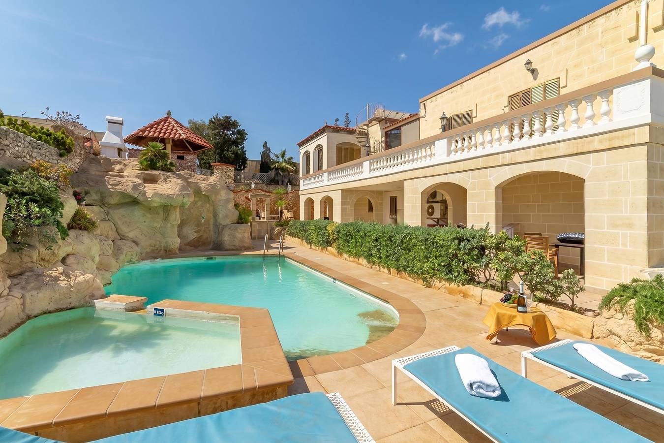 Hel lejlighed, Ferielejlighed for 2 personer med terrasse in il-Mellieha, Mellieha