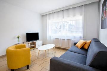 Location De Vacances pour 6 Personnes dans La Londe-les-Maures, Région de Toulon, Photo 2