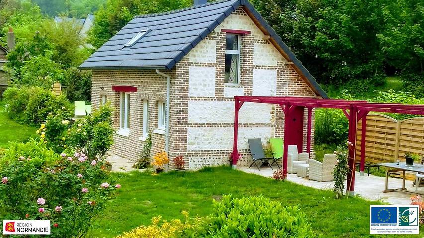 Gîte pour 2 personnes, avec Terrasse ainsi que Jardin et Vue
