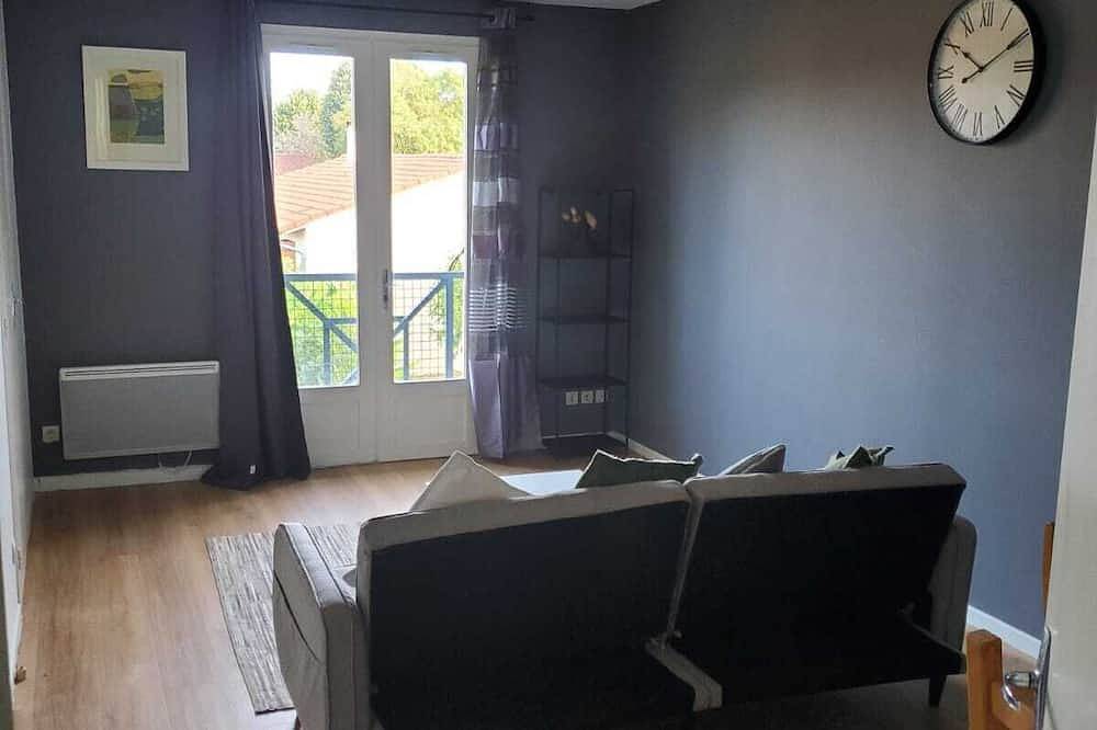 Apartamento entero, Modern, fully-equipped apartment in L'Isle-Jourdain, Gers