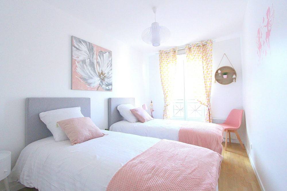 Appartement entier, Bourbon3 ~ Appartement idéal pour 6 voyageurs Val d'Europe Disneyland in Serris, Seine-et-Marne