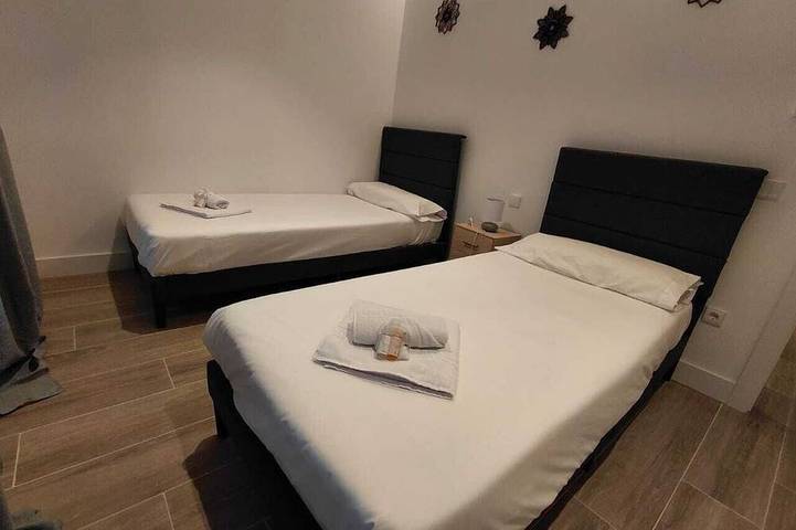 Ganze Wohnung, Ideal lodging in Madrid - Calle Cicerón in Tetuán, Madrid