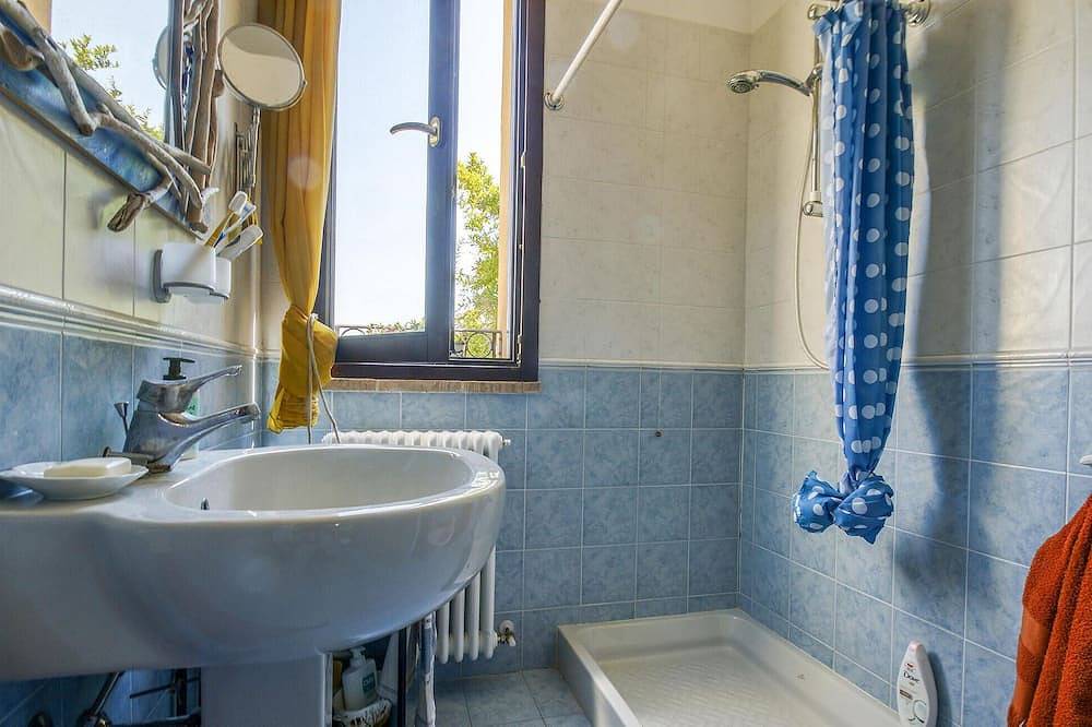 Appartement entier, Awesome apartment in Casteldimezzo in Pesaro, Pesaro-Urbino